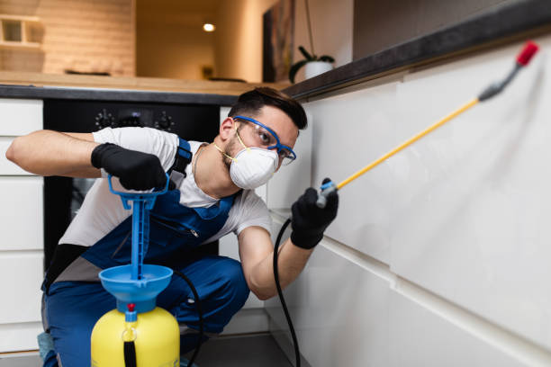 Best Commercial Pest Control Services  in Lake Mack Forest Hills, FL